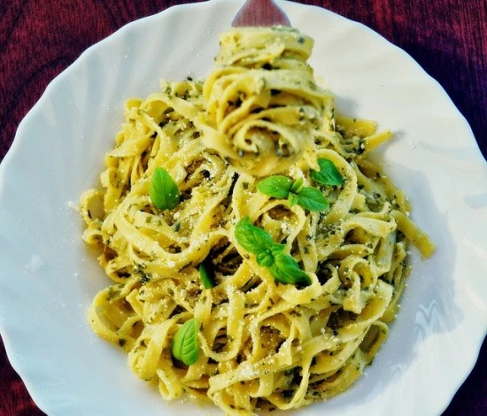Tagliatelle ze szpianakiem