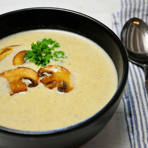 Zupa pieczarkowa