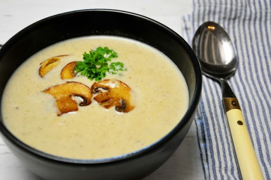 Zupa pieczarkowa