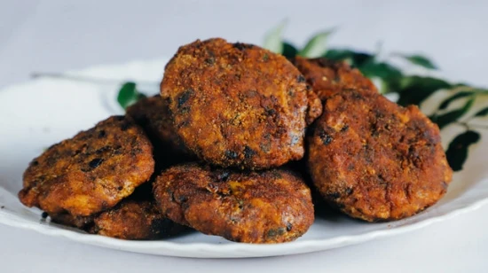 Idealny kotlet mielony z pieczarkami