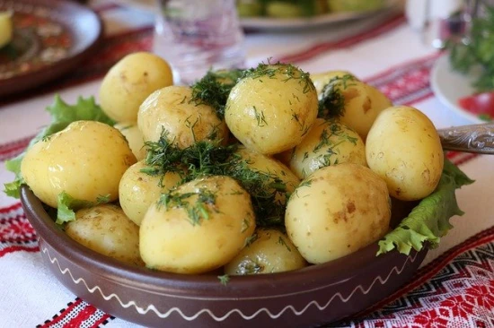 Ziemniaki w mundurkach