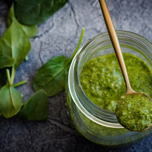 Przepis na domowe pesto
