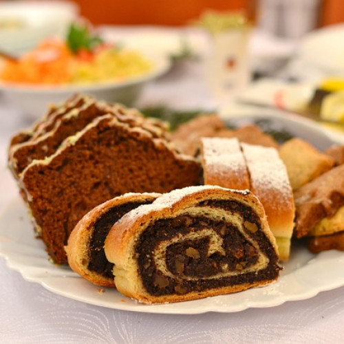 Czym różni się makowiec od strucli?